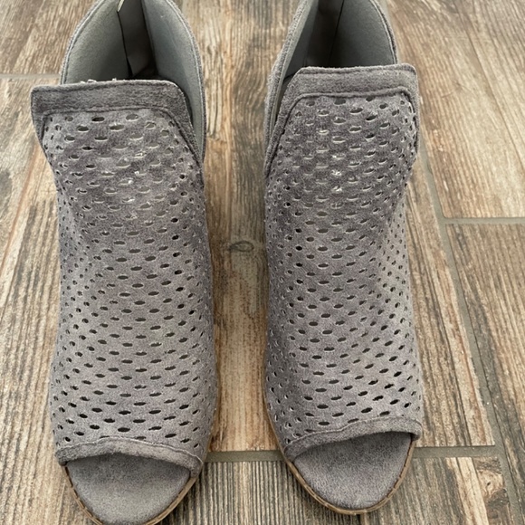 Nature Breeze faux suede light grey 8.5 - Picture 3 of 4